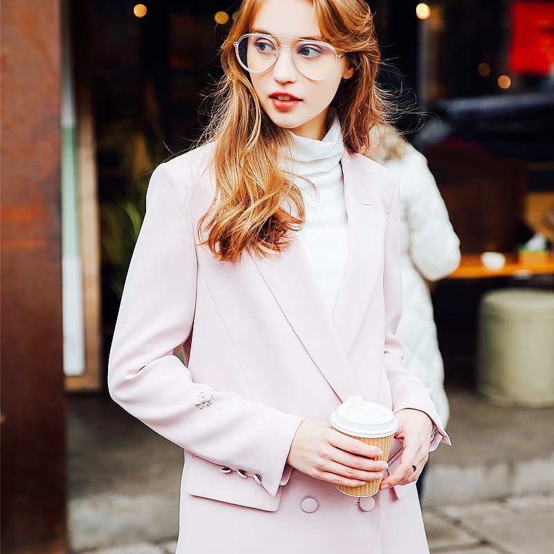 Fashion Style Lapels Structure Suit Blazer With Flap Pockets |