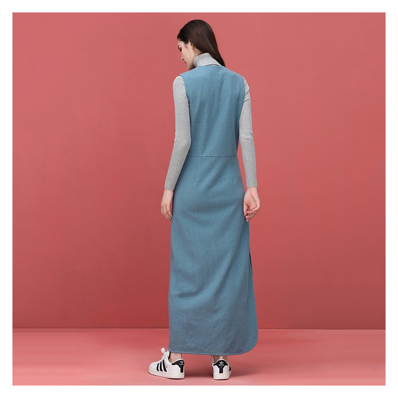 La Personalidad De La Tendencia De La Moda De Largo Chaleco De Punto