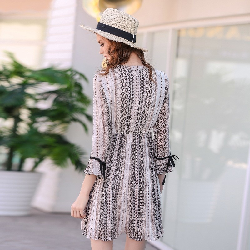 Nuevo Look De Cuello En V De Impresión Vestido Midi