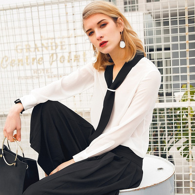 Office-Style Shirt Mit Kontrast-Kragen | VoguesUs