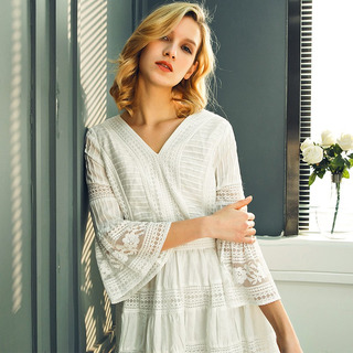 Costura Bordado Cuello V Ruffle Vestido Midi Con Detalle De Fruncido