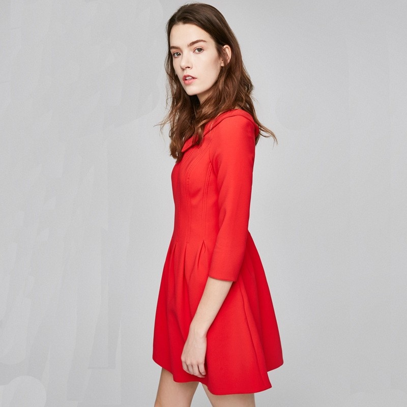 Fashionable Sweet And Pure Pure Doll Collar Solid Color Dress |