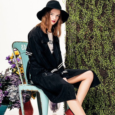 Fashion Retro College Style Long Velvet Jacket | VoguesUs