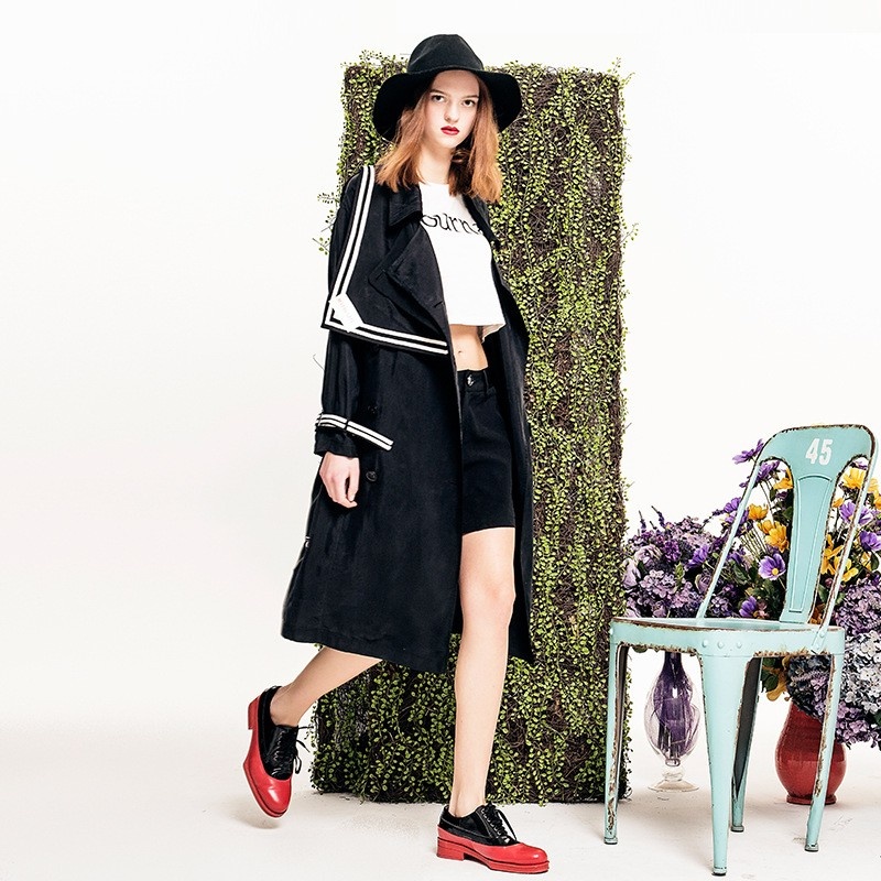 Fashion Retro College Style Long Velvet Jacket | VoguesUs