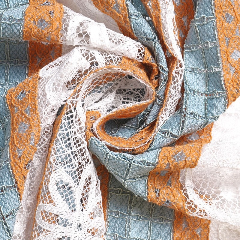 Multi Color Stripe Manches Longues Midi Robe Avec Détail De Dentelle | VoguesUs