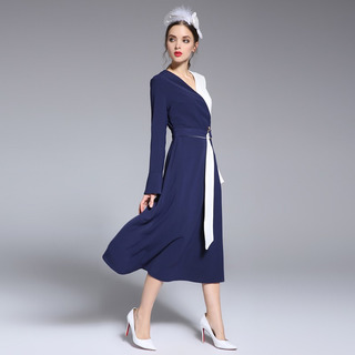 La Moda De Color En Contraste Cuello En V Vestido Midi Con Cinturón