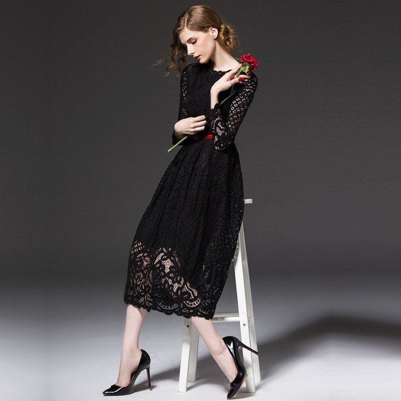 Moda De Encaje Elegante Cutwork Una Línea De Vestido Maxi Con Lazo En