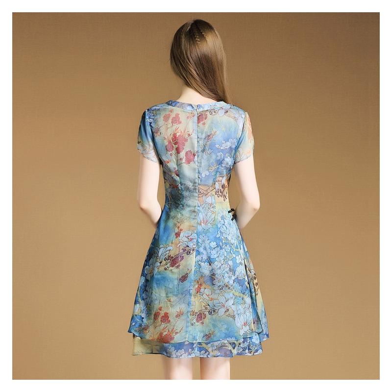 À Base De Bleu Imprimé Floral Col Rond Midi Robe | VoguesUs