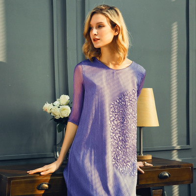 Elegant Exquisite Embroidery Layer Mesh Dress In Mulberry Silk |