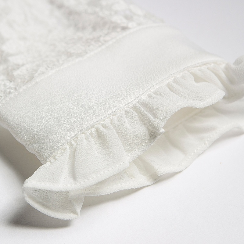 Exquise Dentelle Blanche, Chemise Avec Cravate Collier De Détail | VoguesUs