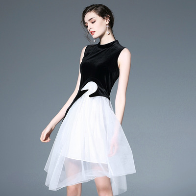 Élégant Swan Couture Double Couche Sans Manches Robe Midi | VoguesUs