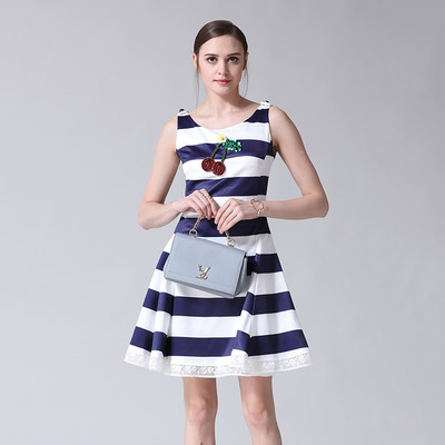 Modische Süße Und Schöne Cherry Striped Ärmelloses Kleid | VoguesUs