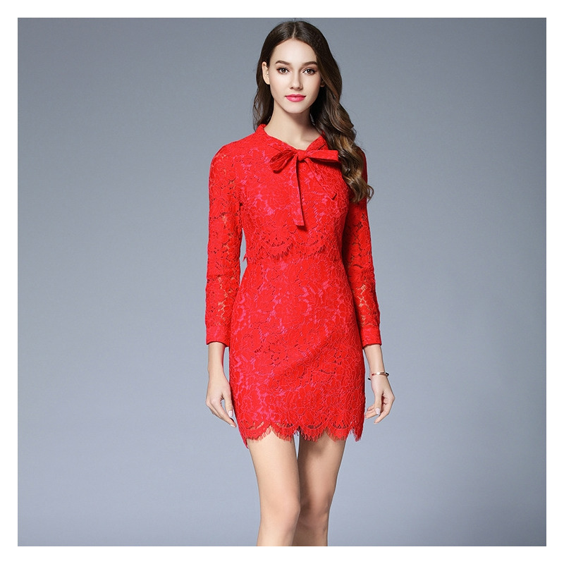 Élégante Dentelle Papillon Robe Avec Nœud Papillon | VoguesUs