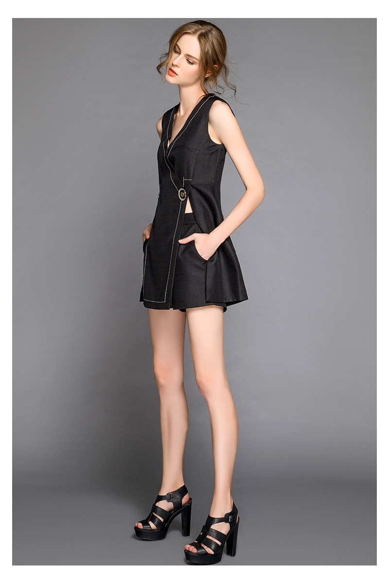 Fashion Open V Neck Sleeveless Gilet With Shorts Suit | VoguesUs