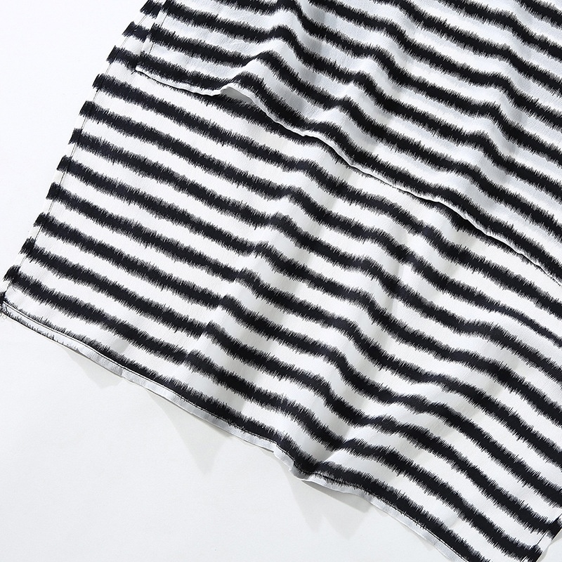 Mûrier Soie À Manches Courtes Stripe Midi Robe Avec Haut Bas De L'Ourlet |