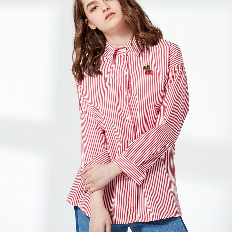 Einfache Casual Langarm Kirsche Bestickt Stripe T-Shirt Mit V Zurück