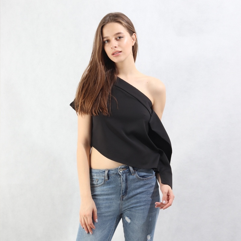 La Mode Une Épaule Asymétrique À Manches Courtes Blouse | VoguesUs