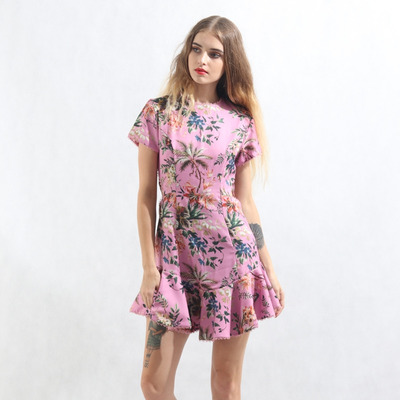 Impresión Floral De Manga Corta De La Colmena De Dobladillo Vestido