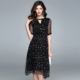 Noir De Soie V Col Demi Manche Spot Floral Robe Maxi | VoguesUs