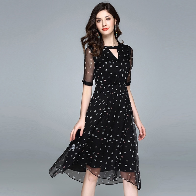 Schwarze Seide, V-Kragen Halber Ärmel Spot Floral Maxi-Kleid | VoguesUs