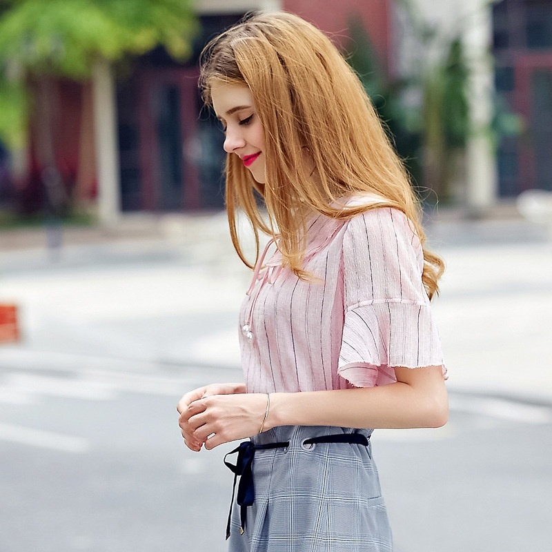 Rose Mignon De Bande De Flûte À Manches En Mousseline De Soie T-Shirt | VoguesUs