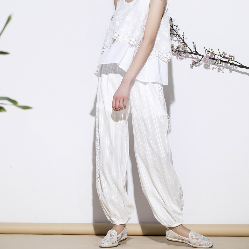 Côté Dentelle Cutwork En Coton Décontracté, Un Pantalon En Vrac | VoguesUs