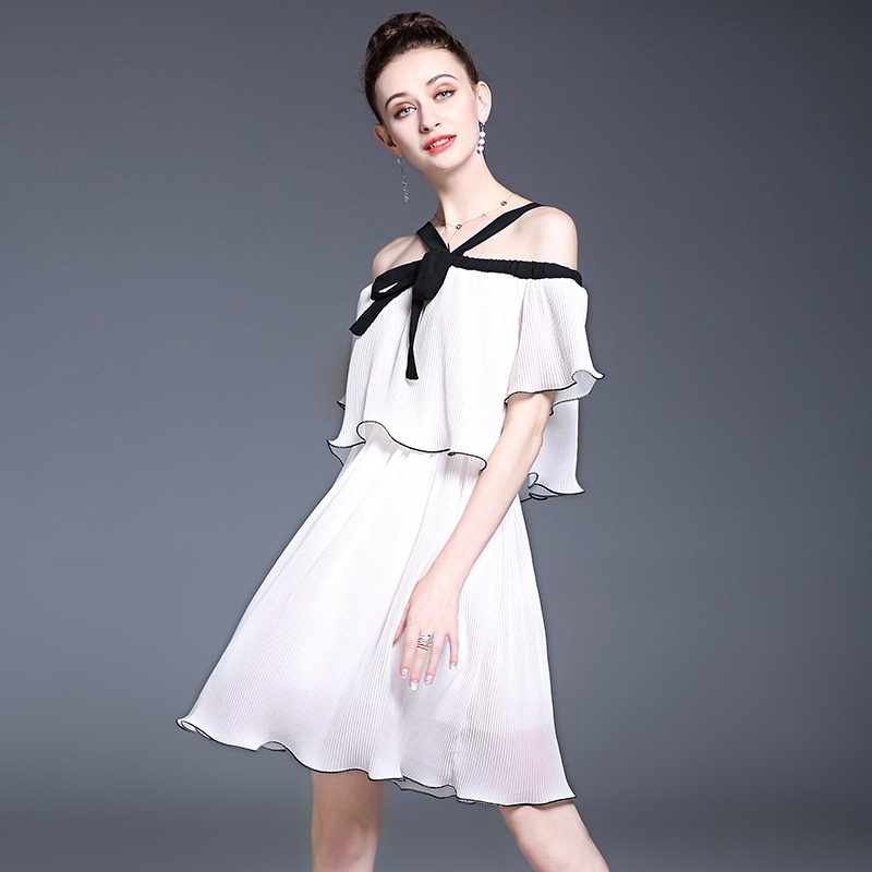 Ruffle Front De Contraste Hors De L'Épaule Robe Avec Noeud Papillon Détail |