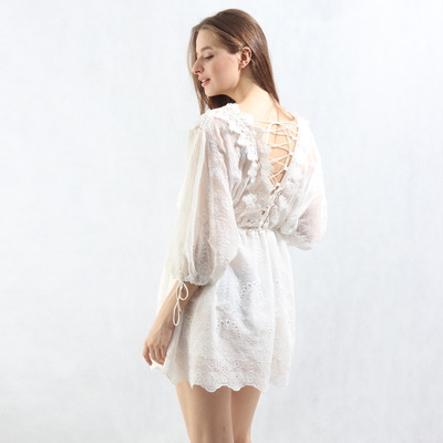 Strand-Stil Zurück Riemen 3/4 Sleeve Stickerei Lace Kleid | VoguesUs