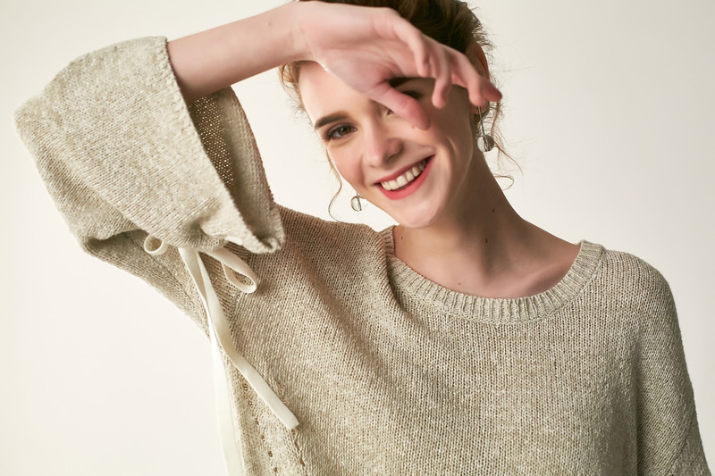 Flûte Sleeve V Neck Pull Avec Sangle De Retour Cravate | VoguesUs