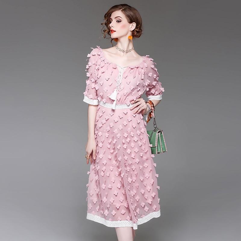 Au Début De L'Automne Applique Moitié Manches Robe Midi Avec Un Contraste De Cravate À La Taille
