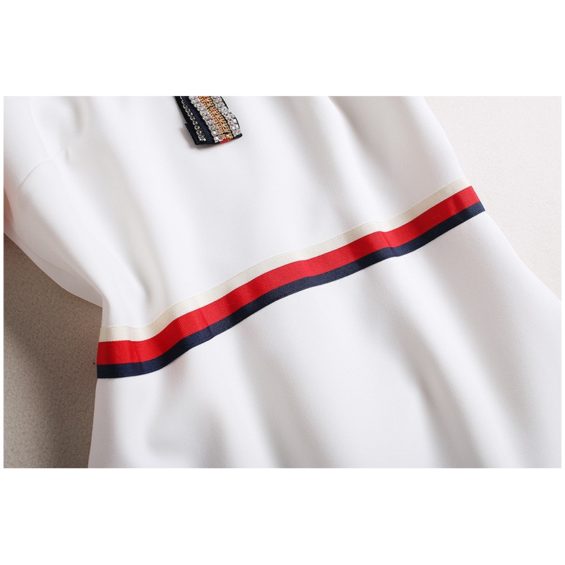 Short Sleeve V Neck Contrast Color Detail Dress | VoguesUs