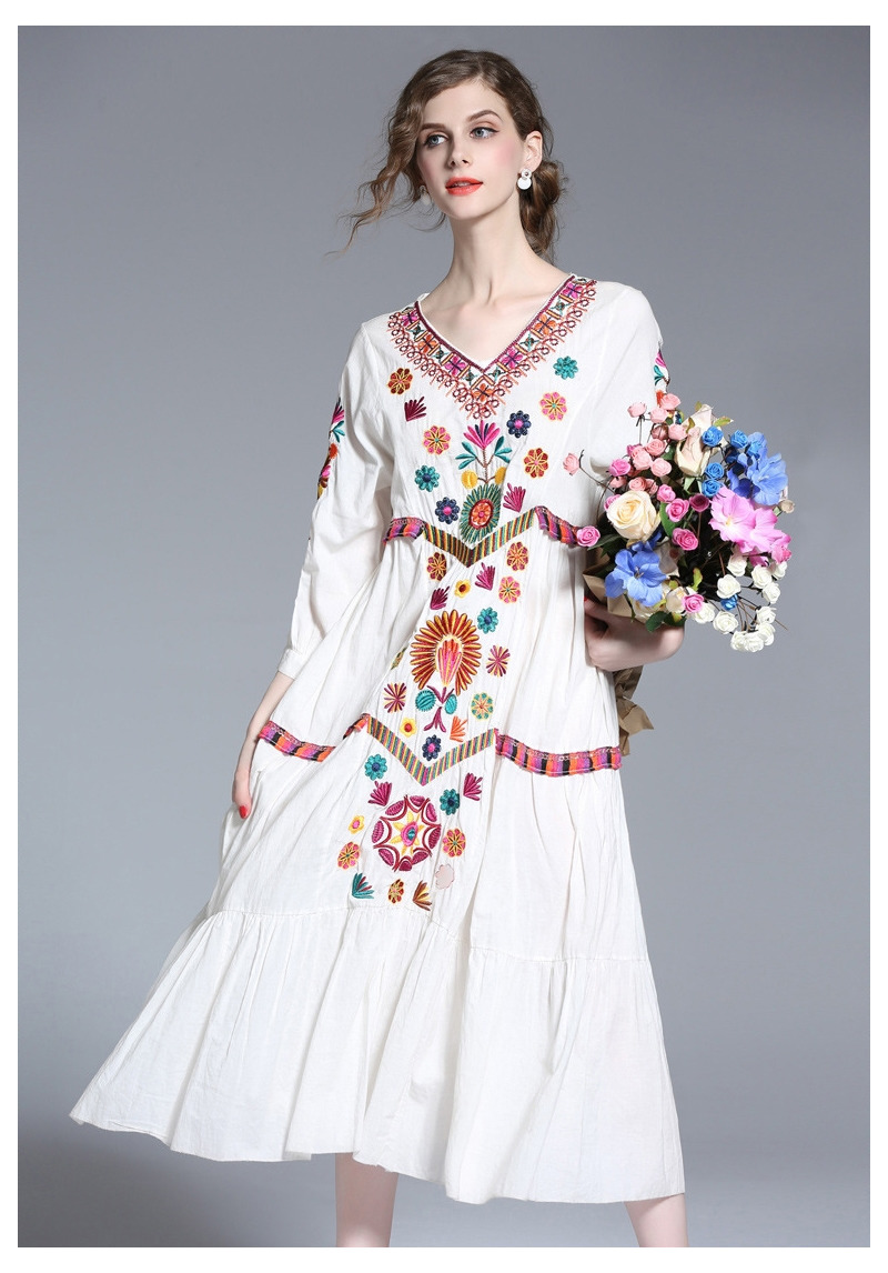 Fashion Exoticism Beach Embroidered V Neck Bohemian Maxi Dress |