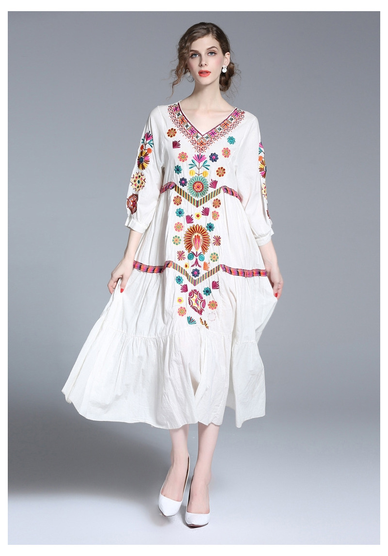 Fashion Exoticism Beach Embroidered V Neck Bohemian Maxi Dress |
