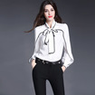 Langarm-Kontrast-Farbe-Seide-Shirt Mit Band-Bogen-Hals
