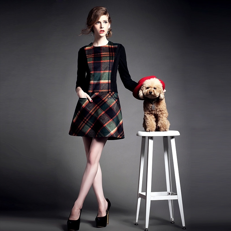 Round Necked Checked Knitted Spliced Woolen Dress | VoguesUs