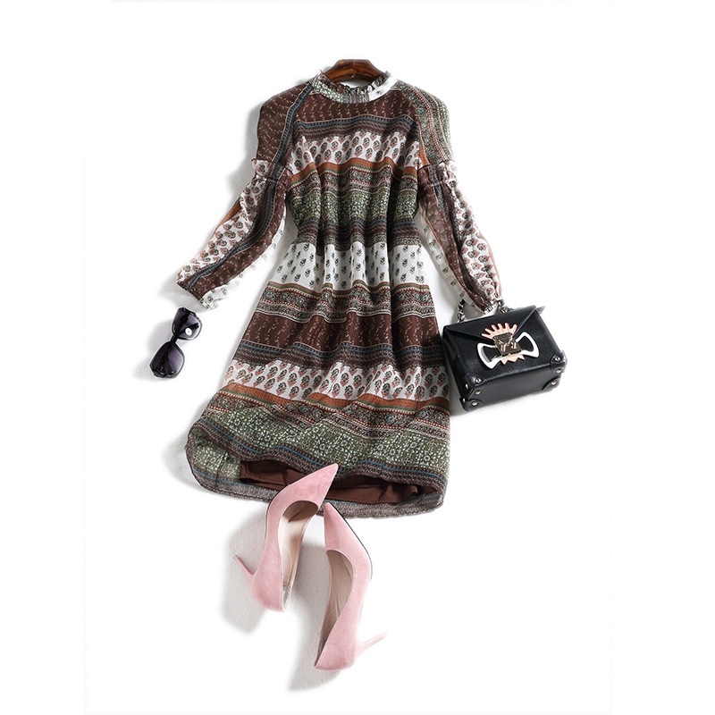 Floral Print Round Neck Long Sleeve Shift Dress | VoguesUs