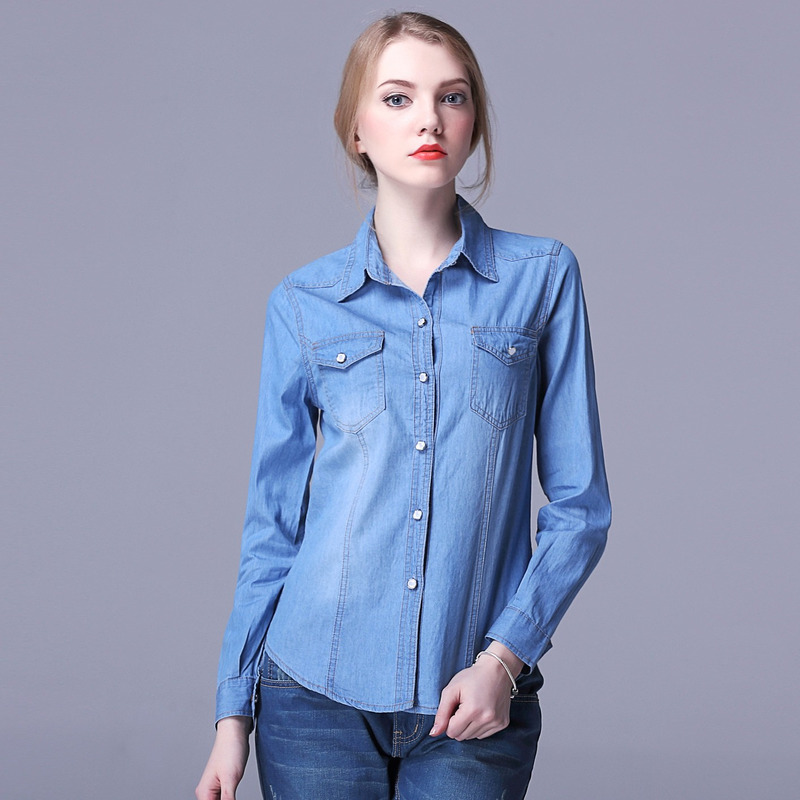 Classique De La Mode Simple Chemise En Denim En Milieu De Lavage |