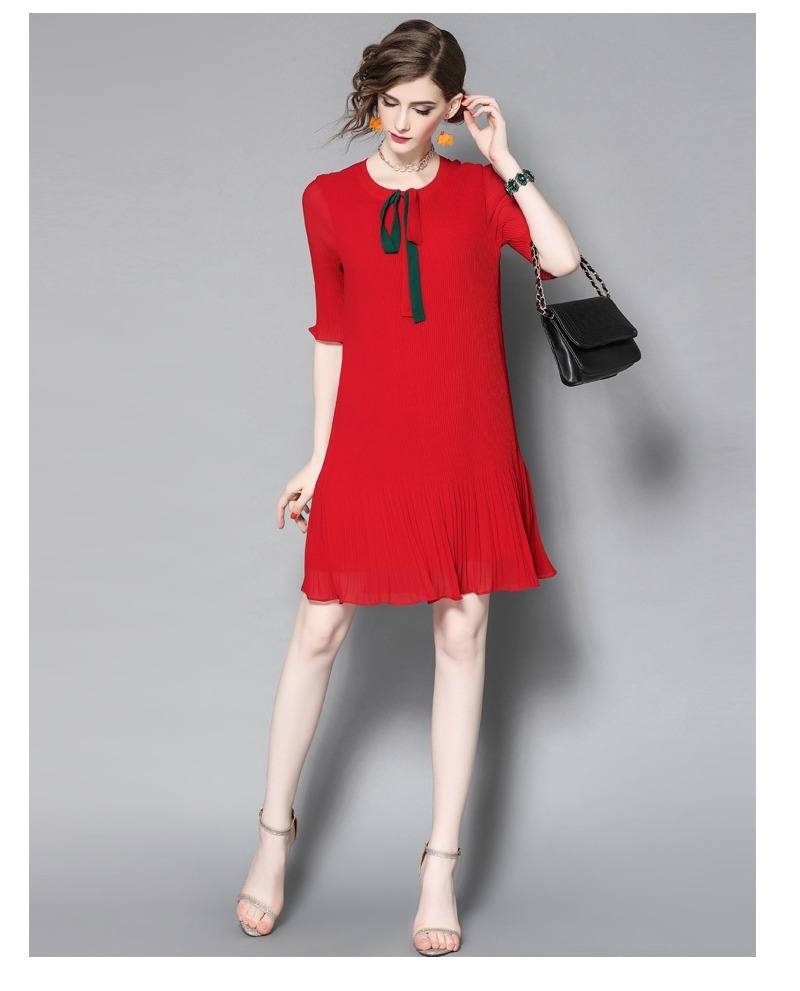 New Look Elegant Rüschen Plissiert-Spitze-Kleid Mit Bow Tie Detail |