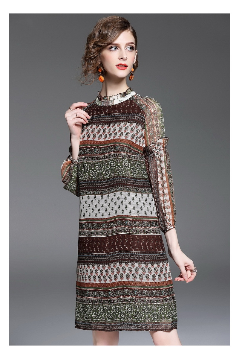Floral Print Round Neck Long Sleeve Shift Dress | VoguesUs