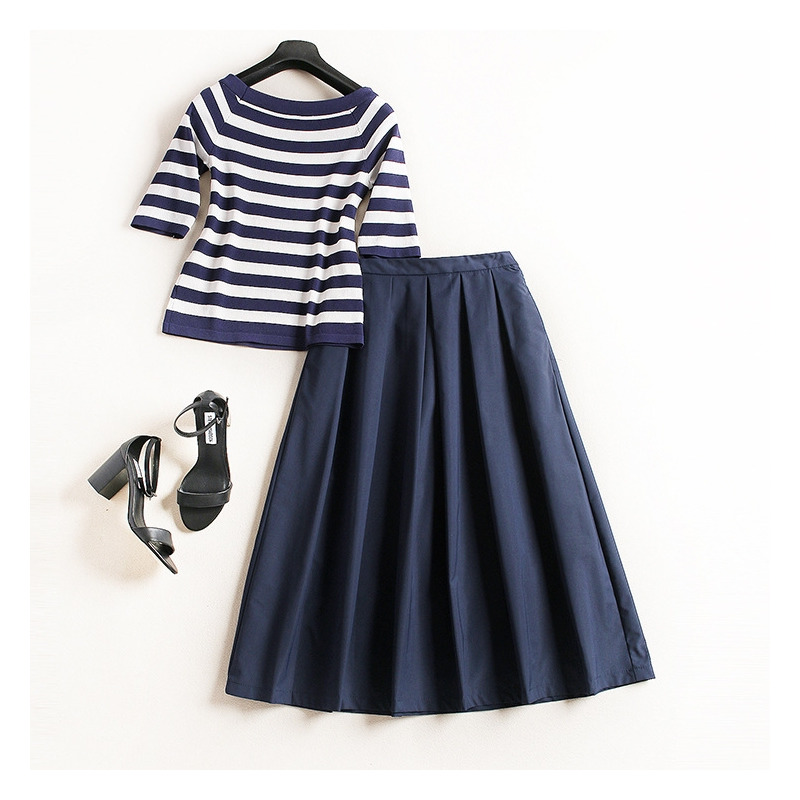 Bande En Tricot Moitié Manches T-Shirt Avec Une Ligne De Midi Jupe Set |