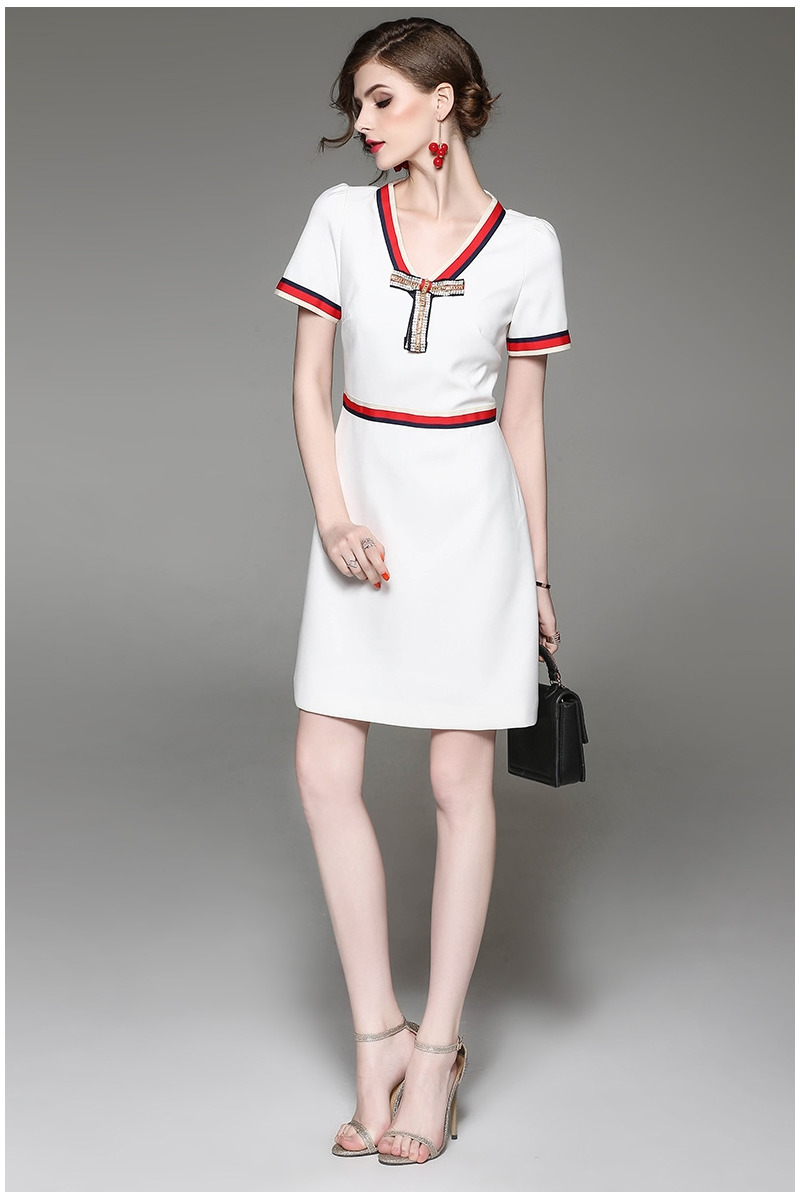 Short Sleeve V Neck Contrast Color Detail Dress | VoguesUs