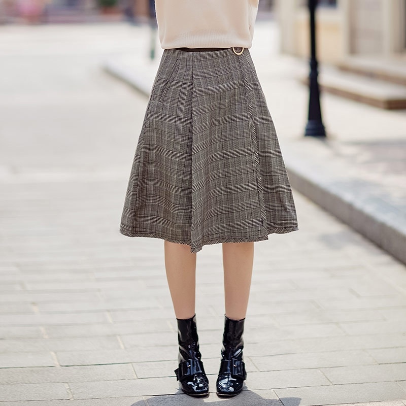 Women's Autumn And Winter Plaid Stitching A Line Skirt With Metal