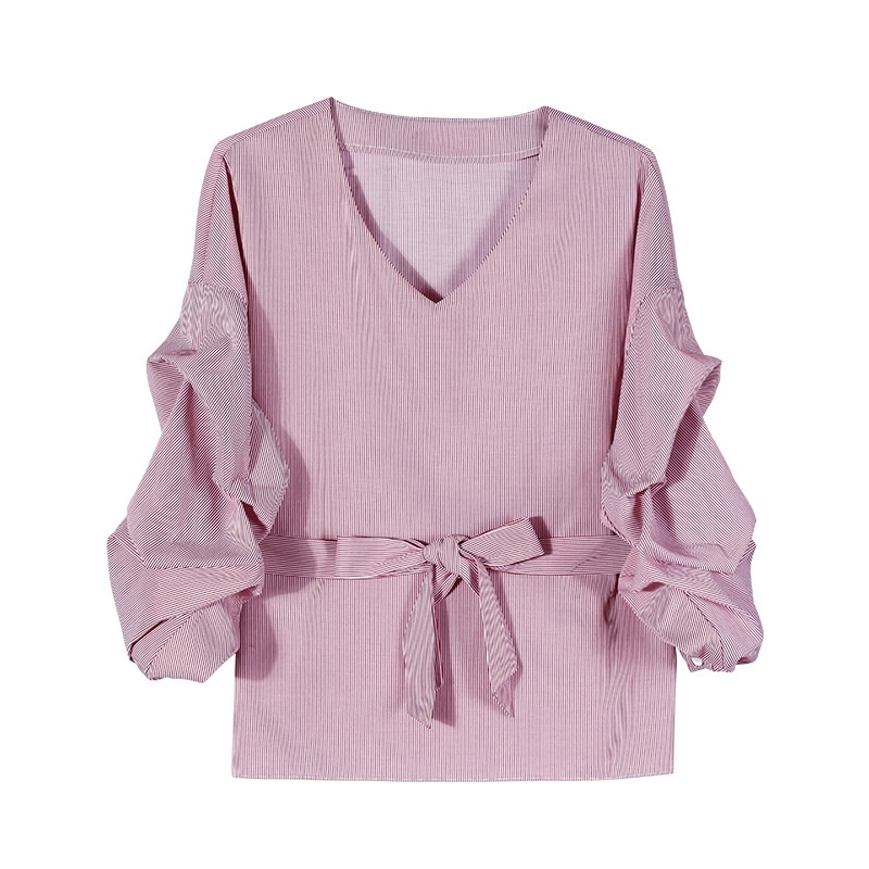 Sweet Bow Tie With Seven Points Lantern Sleeve Shirt