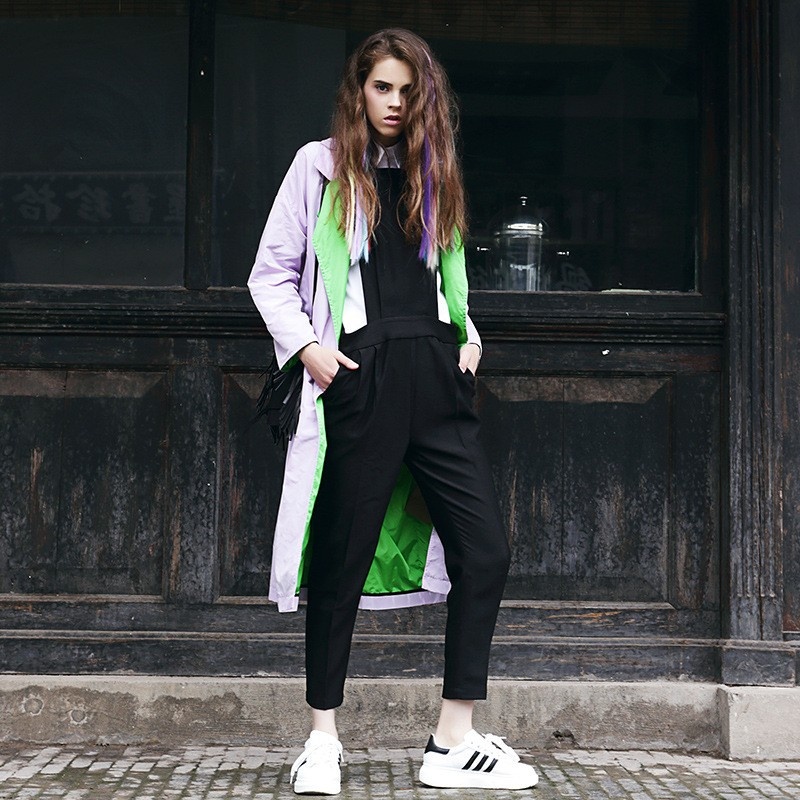 La Moda Larga Sección De Color Púrpura Y Verde Color De Contraste