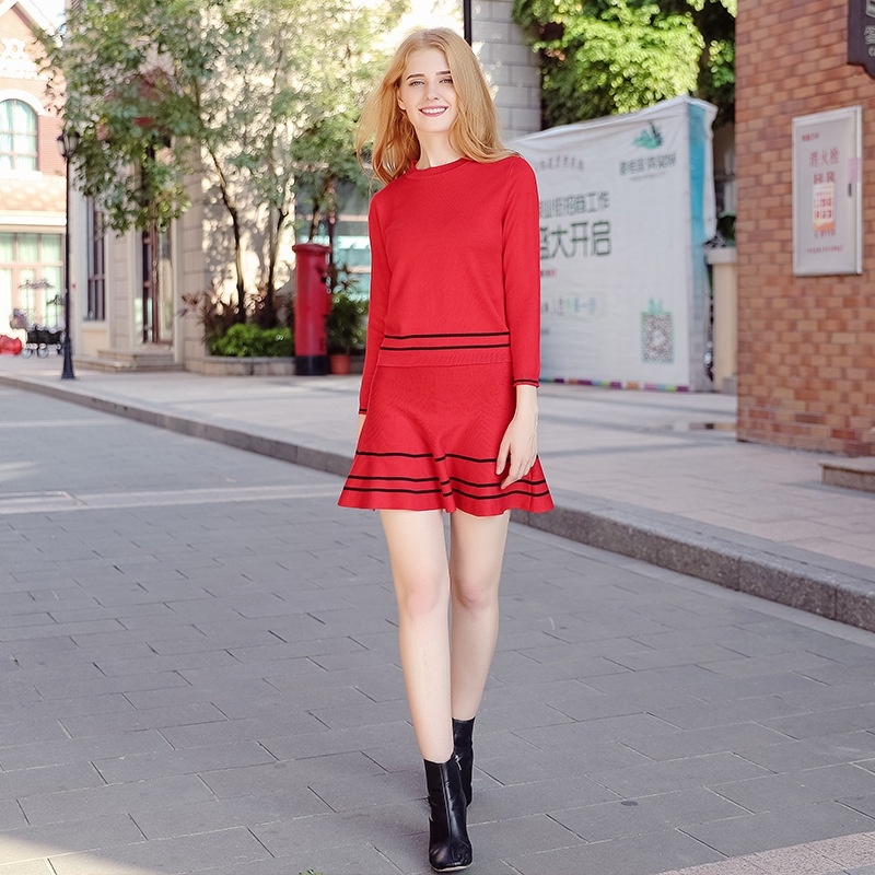 Round Neck Jumper Pull Sauvage De Deux Pièces À La Mode Deux Pièces Costume