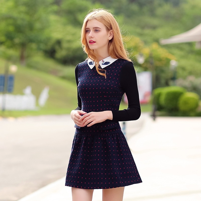 Doll Collar Long-Sleeved Wool Bottomed Winter Plus Point Plus Velvet Dress