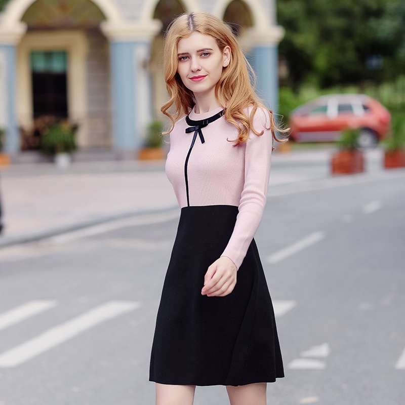 Round Neck Hit Color Splicing Temperament Ladies Knit Dress