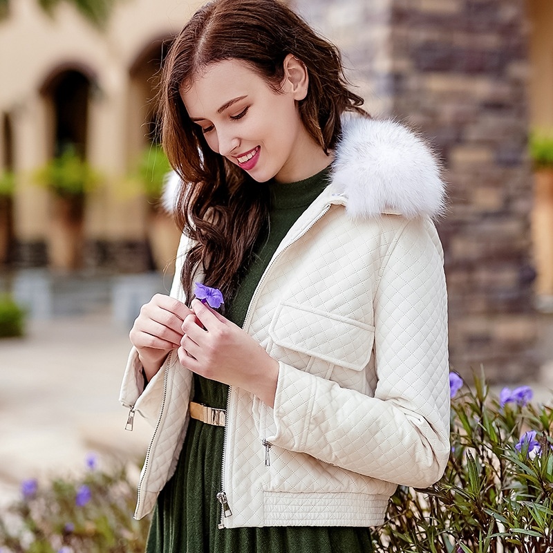 Faux Fur Collar Zipper Short Coat With Plus Pocket
