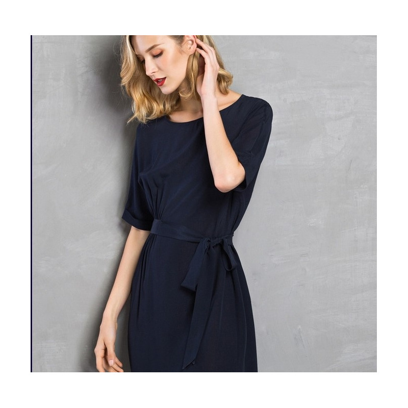 Europe And The United States Five-Point Sleeves Round Silk Silk Dress