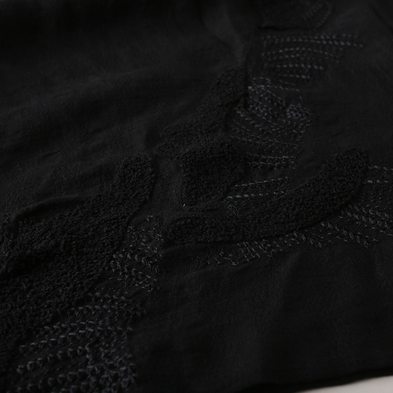 Embroidery Split Black High Waist Long Skirt